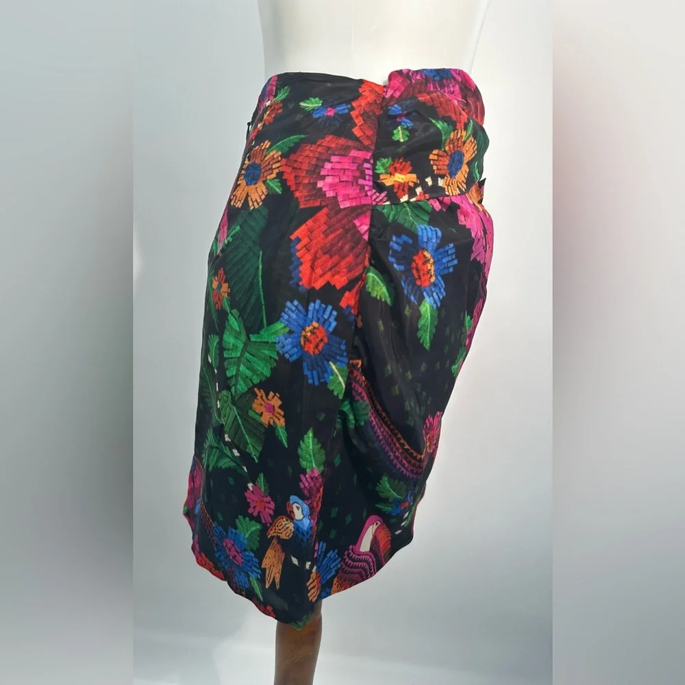 NWT!! Farm Rio Blooming Garden Mini Skirt XS Twist Front Tropical Floral Print - Picture 5 of 9